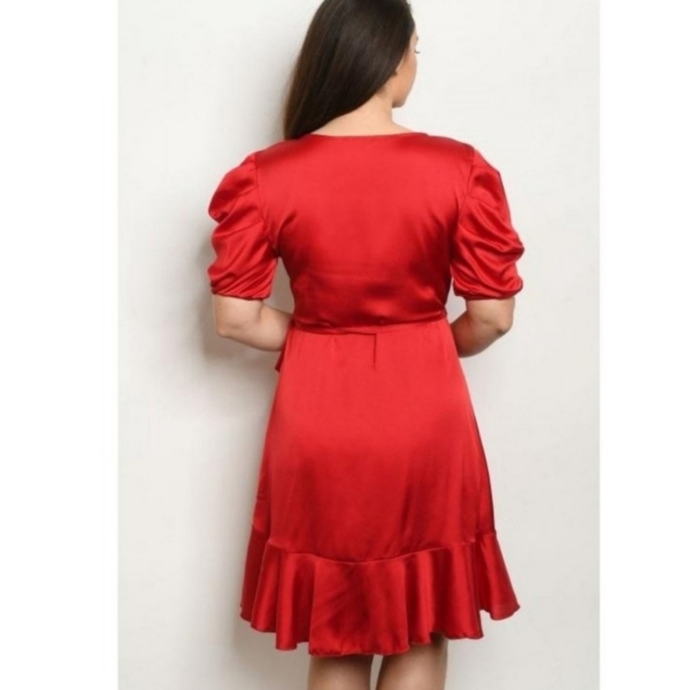 NWOT Silky Satin Feel Ruched Sleeve Wrap Dress with Side Tie. - Picture 3 of 4